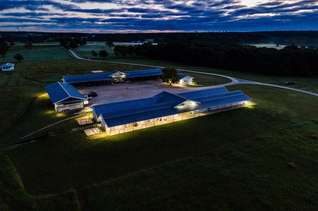 3896 Cr 305, Whitehall, TX 77868