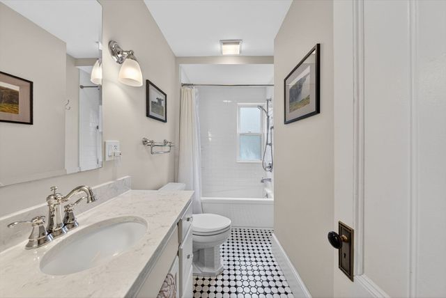 95 Orange St, Boston, MA 02131