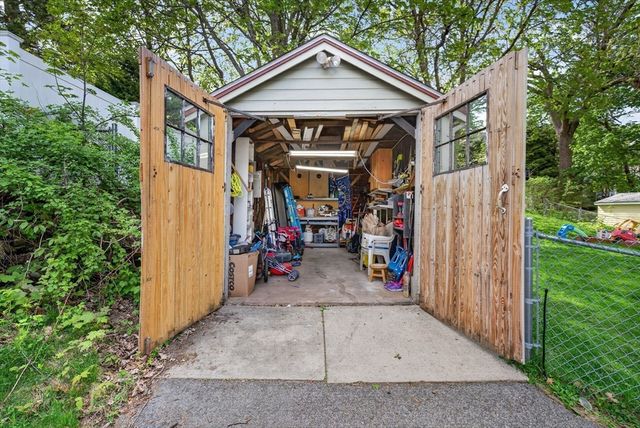 95 Orange St, Boston, MA 02131