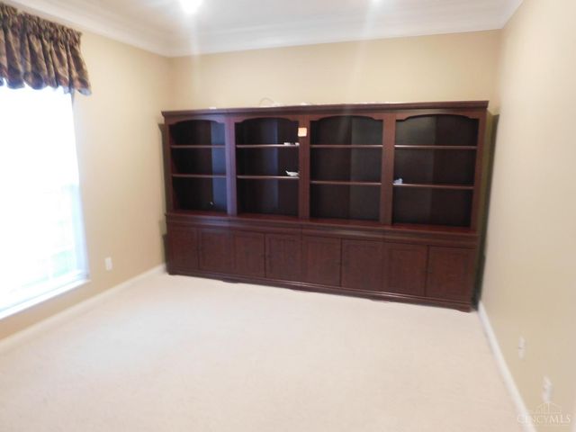 8026 Pinnacle Point Drive, West Chester, OH 45069