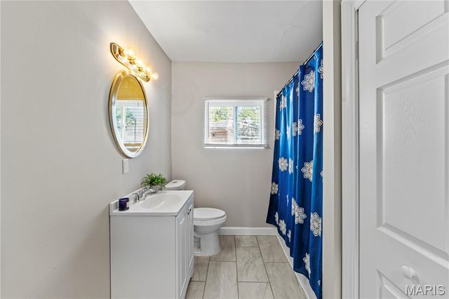 38 Chafford Woods, St Louis, MO 63144