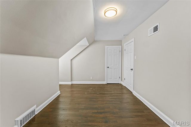 38 Chafford Woods, St Louis, MO 63144