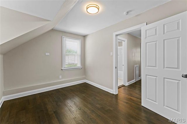 38 Chafford Woods, St Louis, MO 63144