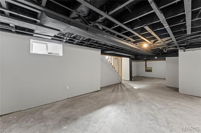 38 Chafford Woods, St Louis, MO 63144