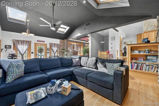 16244 Philomene Boulevard, Allen Park, MI 48101