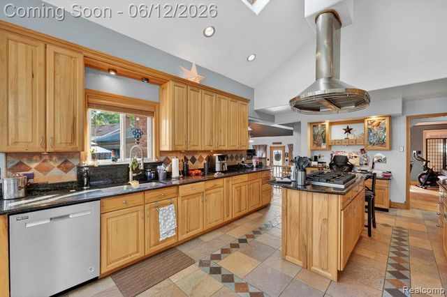 16244 Philomene Boulevard, Allen Park, MI 48101