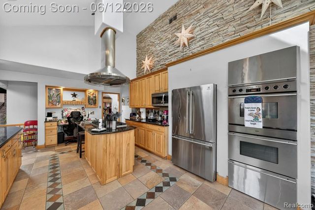 16244 Philomene Boulevard, Allen Park, MI 48101