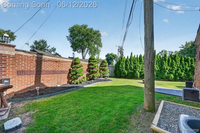 16244 Philomene Boulevard, Allen Park, MI 48101