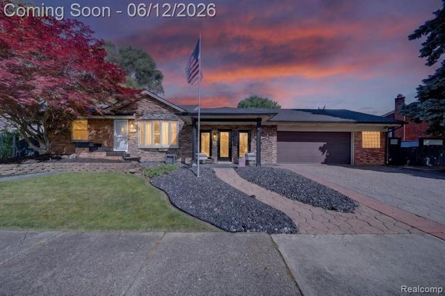 16244 Philomene Boulevard, Allen Park, MI 48101
