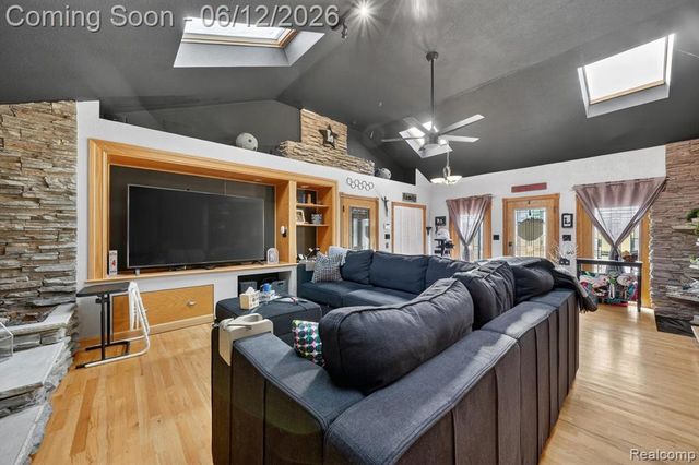 16244 Philomene Boulevard, Allen Park, MI 48101
