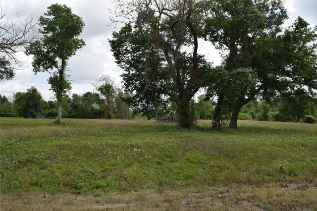 22819 Pittman Drive, Angleton, TX 77515