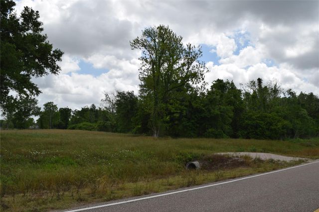 22819 Pittman Drive, Angleton, TX 77515