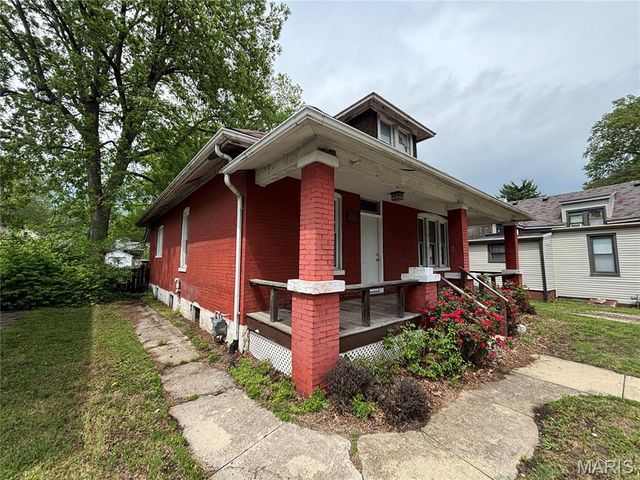 729 Lebanon Avenue, Belleville, IL 62221