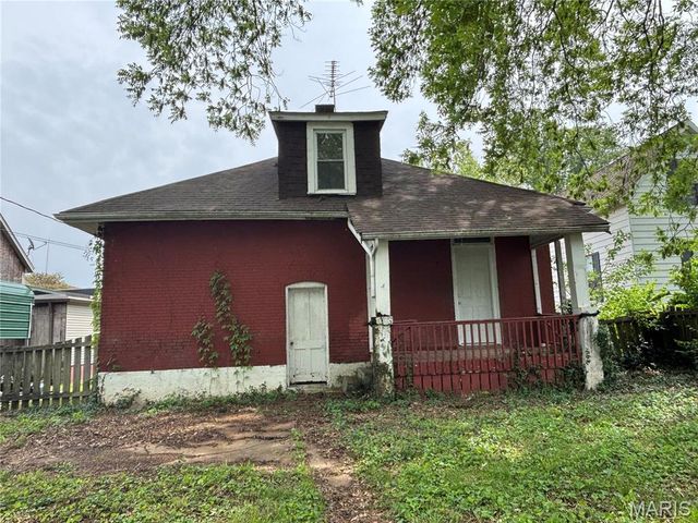 729 Lebanon Avenue, Belleville, IL 62221
