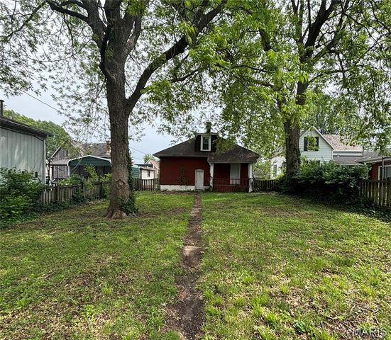 729 Lebanon Avenue, Belleville, IL 62221