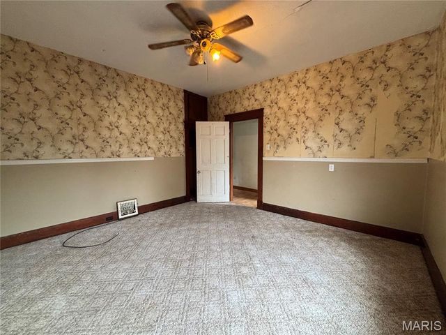 729 Lebanon Avenue, Belleville, IL 62221