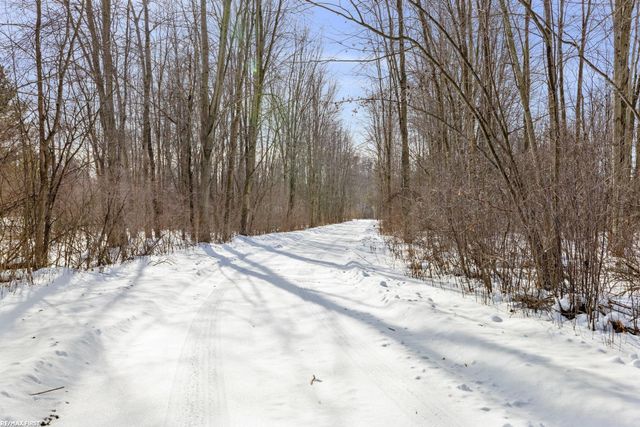 6776 Ravenswood Road, Kimball Twp, MI 48074