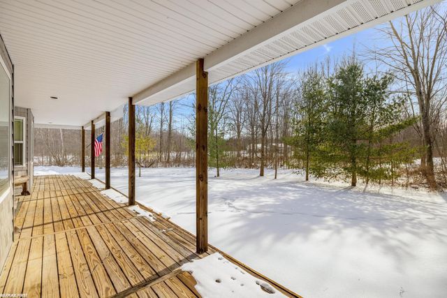 6776 Ravenswood Road, Kimball Twp, MI 48074