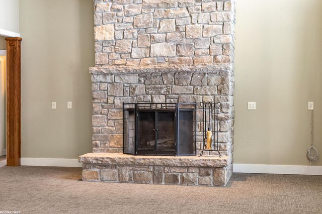 6776 Ravenswood Road, Kimball Twp, MI 48074