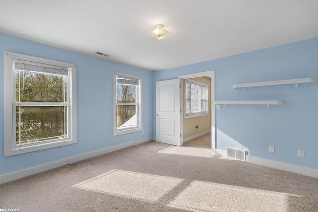 6776 Ravenswood Road, Kimball Twp, MI 48074