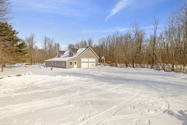 6776 Ravenswood Road, Kimball Twp, MI 48074