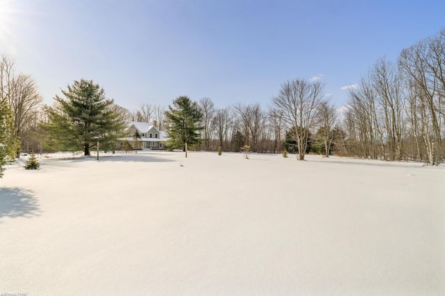 6776 Ravenswood Road, Kimball Twp, MI 48074