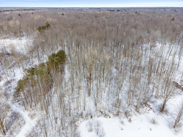 6776 Ravenswood Road, Kimball Twp, MI 48074