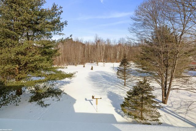 6776 Ravenswood Road, Kimball Twp, MI 48074