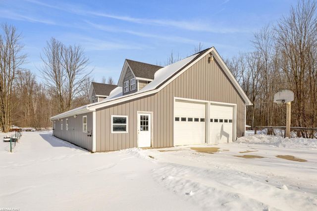 6776 Ravenswood Road, Kimball Twp, MI 48074