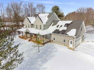 6776 Ravenswood Road, Kimball Twp, MI 48074