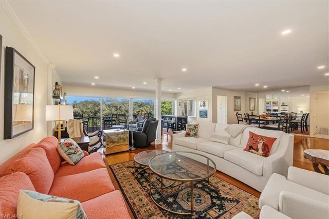102 Tall Pine LN 3107, Naples, FL 34105