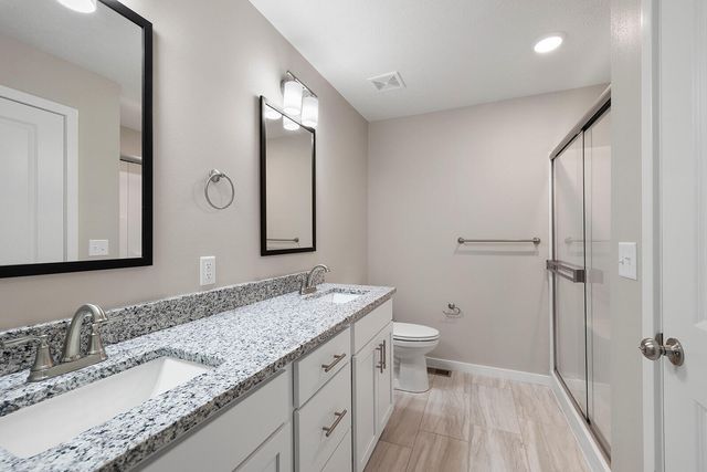 2125 South Mesa Drive, Bolivar, MO 65613