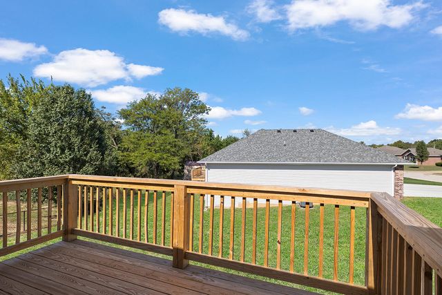 2125 South Mesa Drive, Bolivar, MO 65613