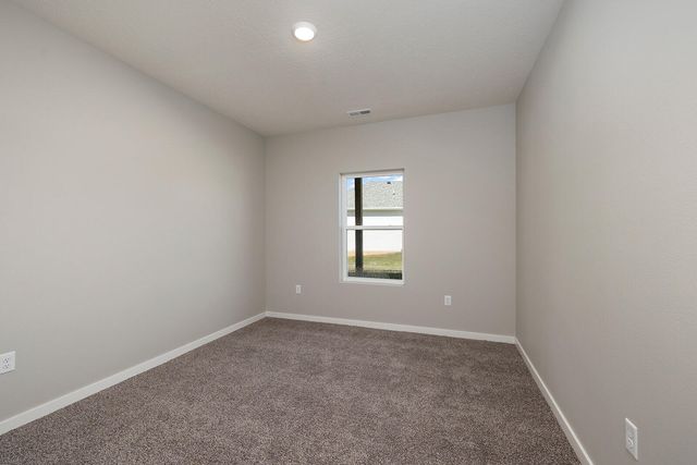 2125 South Mesa Drive, Bolivar, MO 65613