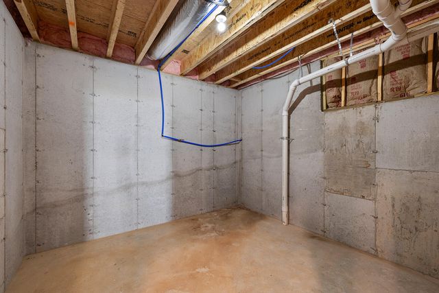 2125 South Mesa Drive, Bolivar, MO 65613
