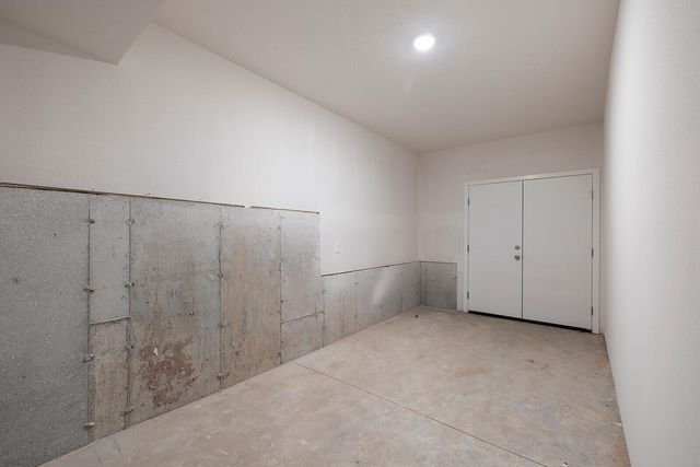 2125 South Mesa Drive, Bolivar, MO 65613