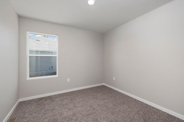 2125 South Mesa Drive, Bolivar, MO 65613