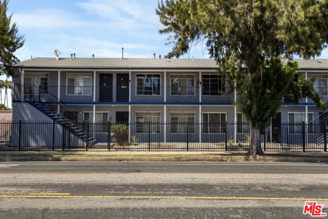 3101 W 48th Street, Los Angeles, CA 90043