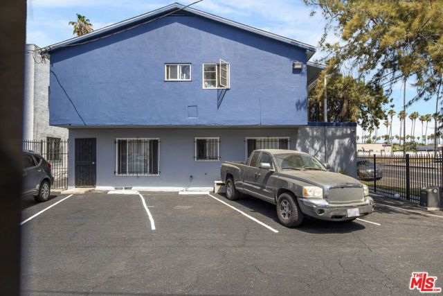 3101 W 48th Street, Los Angeles, CA 90043