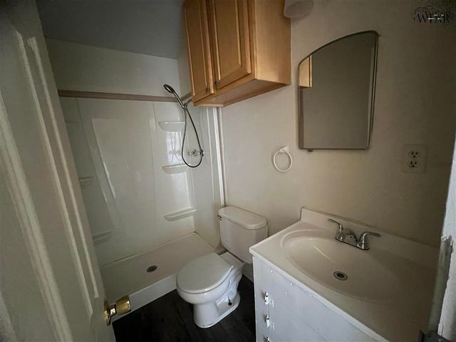 1421 TANBARK ROAD, Wichita Falls, TX 76306