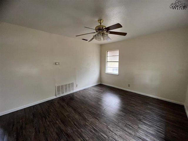 1421 TANBARK ROAD, Wichita Falls, TX 76306