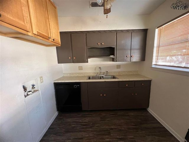 1421 TANBARK ROAD, Wichita Falls, TX 76306