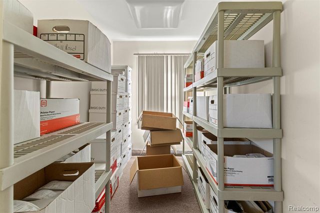 30401 Utica Road, Roseville, MI 48066