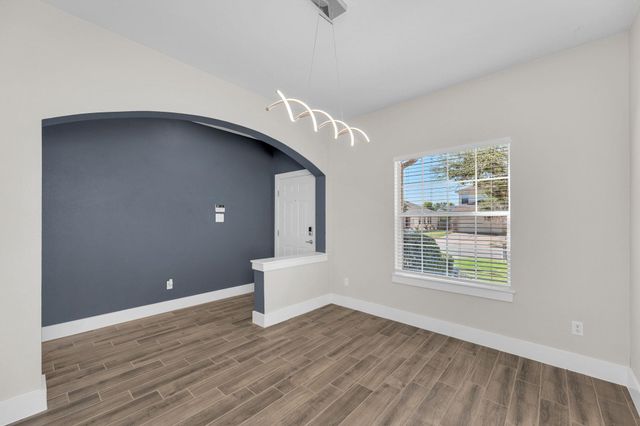 116 Almquist ST, Hutto, TX 78634
