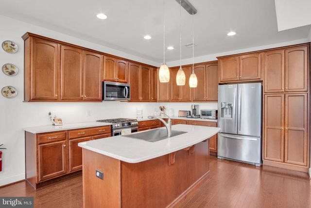 427 GENERAL DR, Mechanicsburg, PA 17050