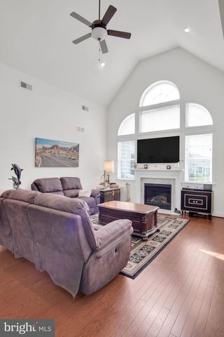 427 GENERAL DR, Mechanicsburg, PA 17050