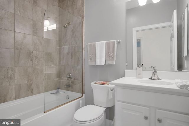 427 GENERAL DR, Mechanicsburg, PA 17050