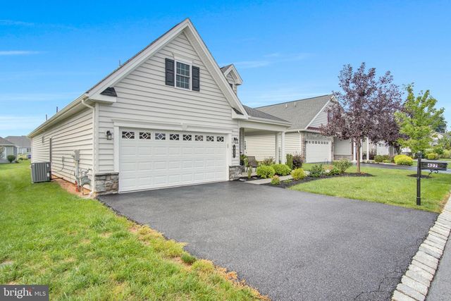 427 GENERAL DR, Mechanicsburg, PA 17050