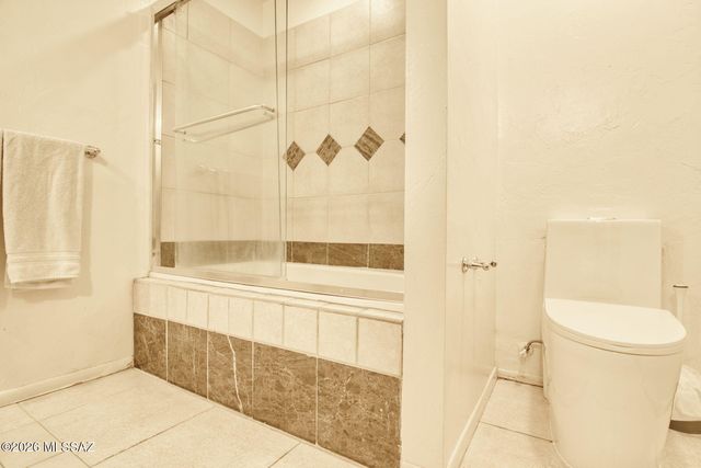 6490 N Val Dosta Drive, Tucson, AZ 85718