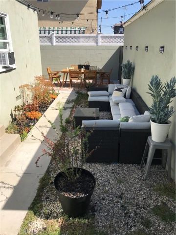 1502 Ocean Park, Santa Monica, CA 90405